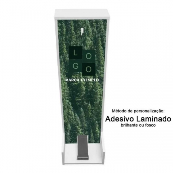 Totem Dispenser para Álcool em Gel 1 Litro – Brinde Promocional  Brinde – Totem de madeira com suporte para álcool em gel de 1 litro e acionamento por pedal.